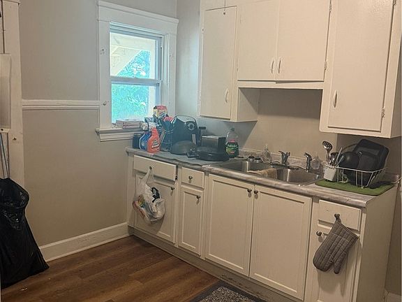 5th image of 381 E 152nd St