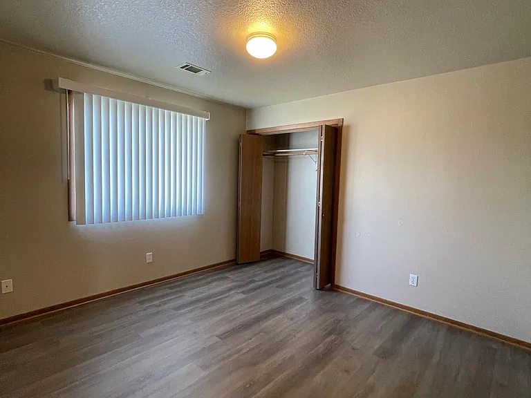 841 Dickinson Ave #8 — Photo 6