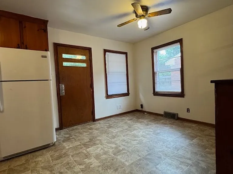 908 N Audubon Ave — Photo 4