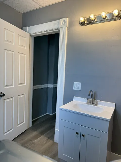 3 bed, 1.5 bath, 1593 sqft, $2,300 — Photo 4