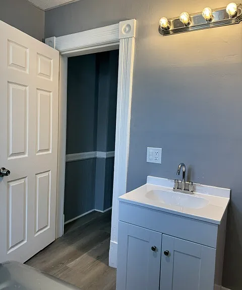 33 Suffield St #35 — Photo 4