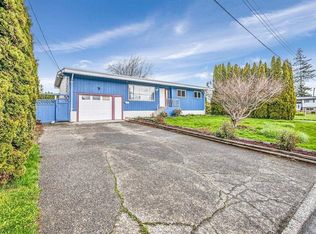 8429 Hilton Dr, Chilliwack, BC V2P4Y2