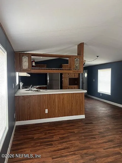 2 bed, 2.0 bath, 1056 sqft, $1,400 — Photo 2