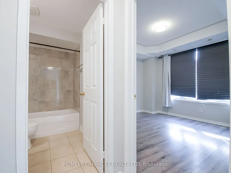 3056 Eglinton Ave W #62 — Photo 23