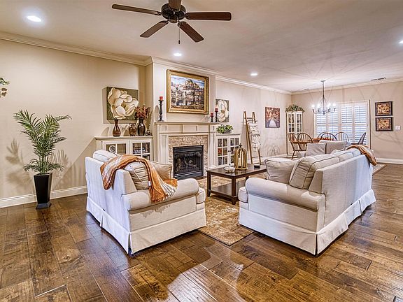 4th image of 8426 Nolia Ln