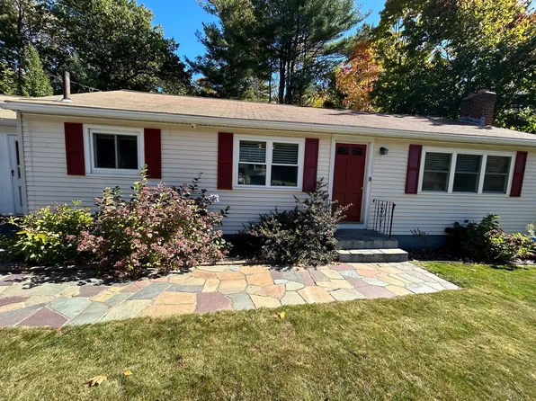 56 Valleyview Rd, Leominster, MA 01453