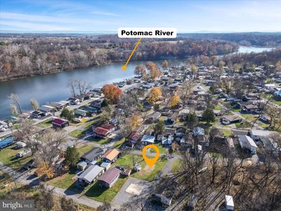 37 Hot Springs Ave, Falling Waters, WV, 25419