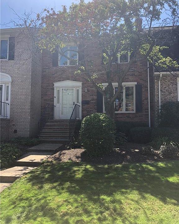 1st image of 11705 Edgewater Sq #6