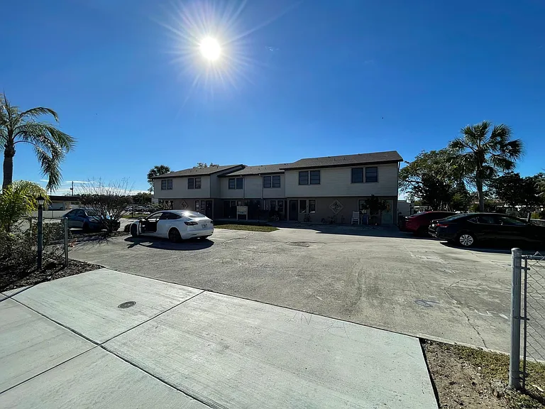 21307 Gertrude Ave — Photo 1