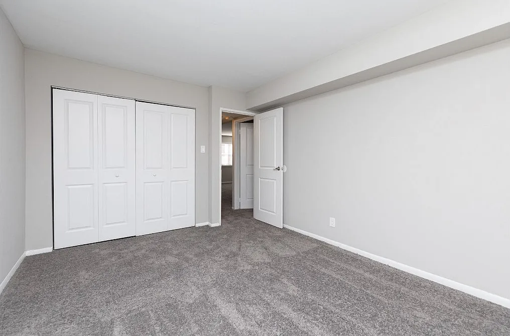 Liberty Crossing Apartments — Photo 3