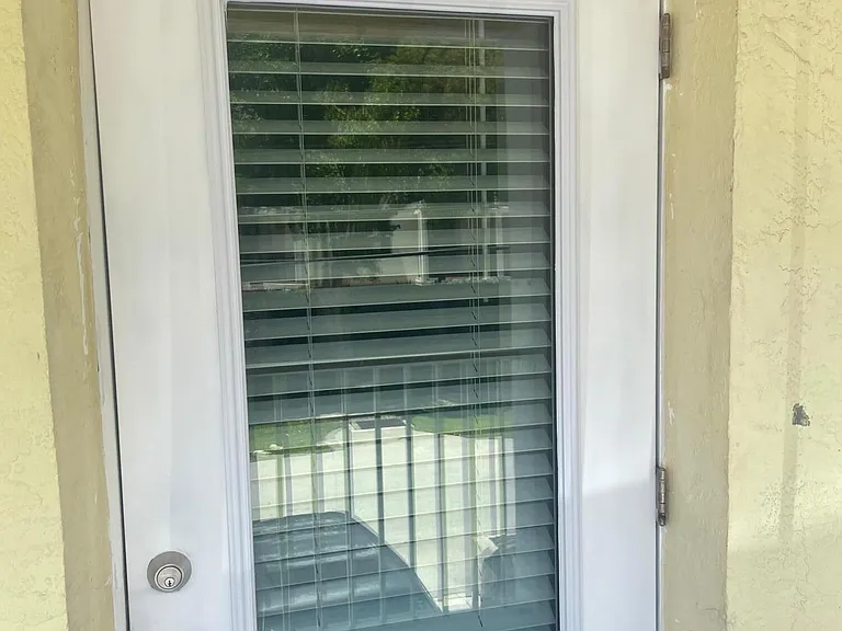 217 SE 20th Ave #8 — Photo 14