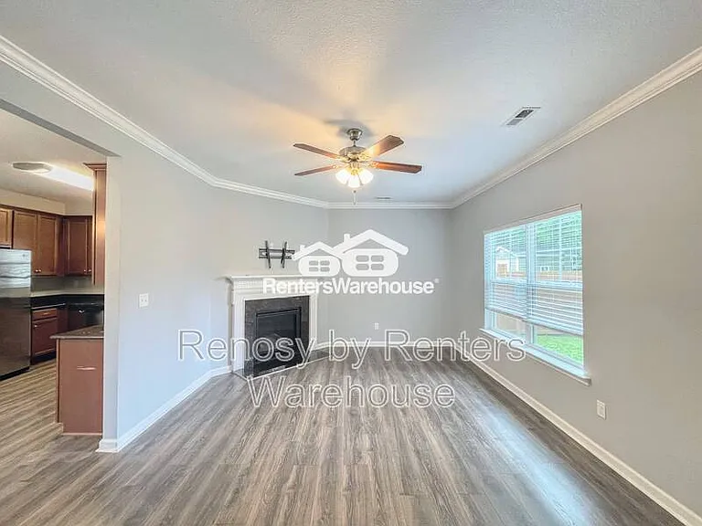 4139 Franklin St — Photo 11