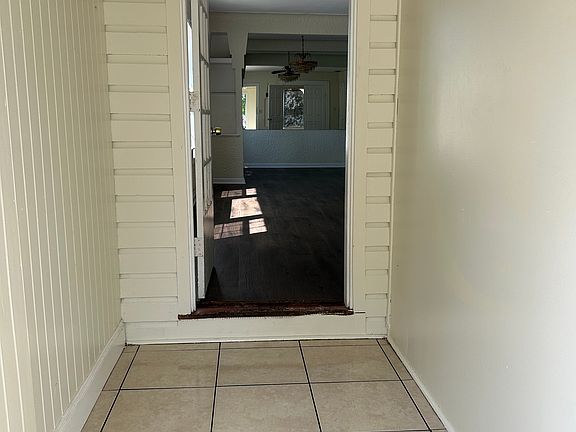 5th image of 1231 28th Ave S
