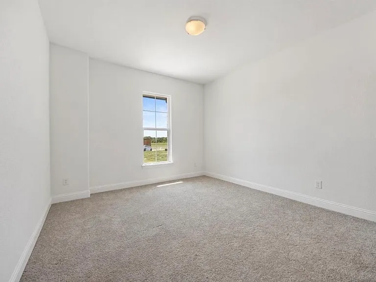 3817 Amber Rd — Photo 14