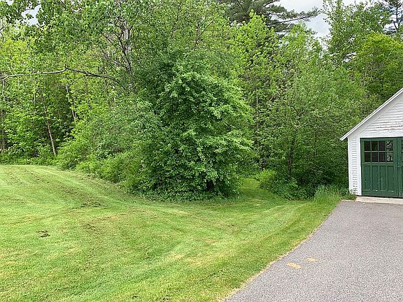 4th image of 57 Owen Dr