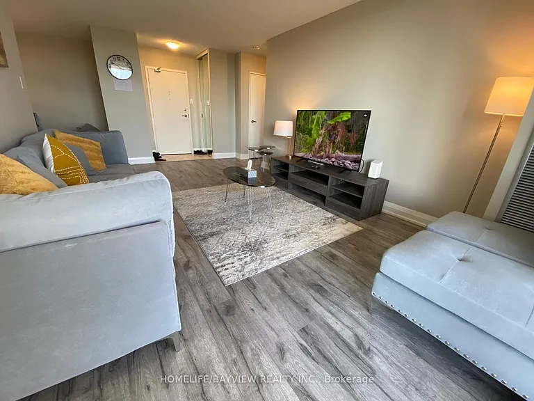 7811 Yonge St #1207 — Photo 9
