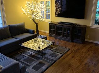 915 Dry Creek Rd, Campbell, CA 95008