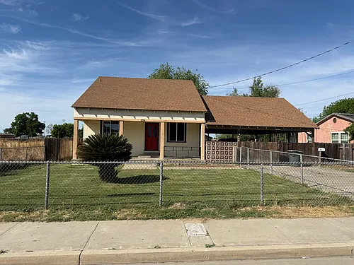 400 E Grangeville Blvd Photo 1