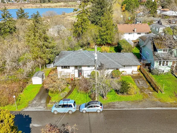 822 Leslie Dr #820, Saanich, BC V8X 2Y4