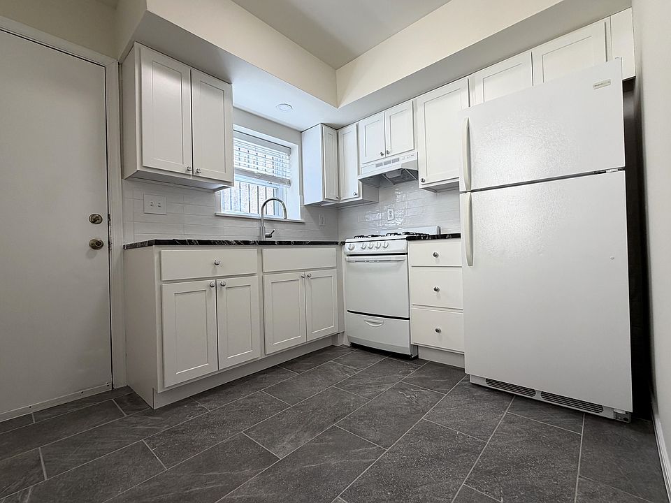 1st image of 2320 Catharine St #1
