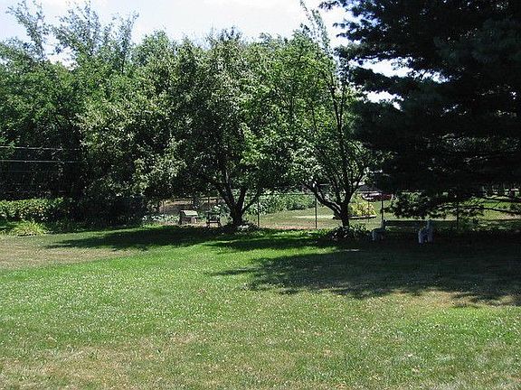 3rd image of 1439 Indian Hill Dr