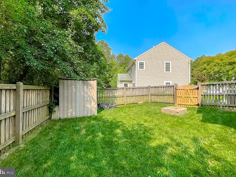 48221 Keel Dr — Photo 55
