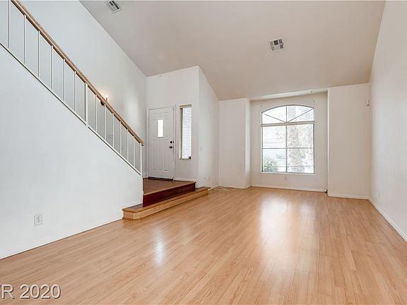 5th image of 444 Mayan Dr