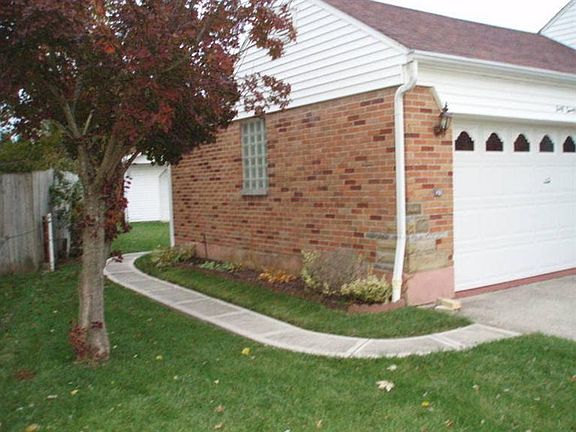 4th image of 4020 Lefevre Dr