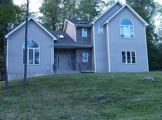 9 Davidge Rd, Middletown, NY 10940