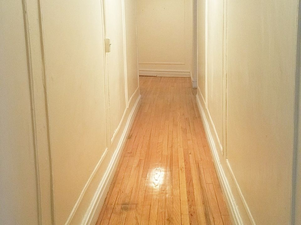 2nd image of 2100 Bronx Park E APT 1C