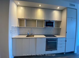 89 McGill St #2510, Toronto, ON M5B 0B1