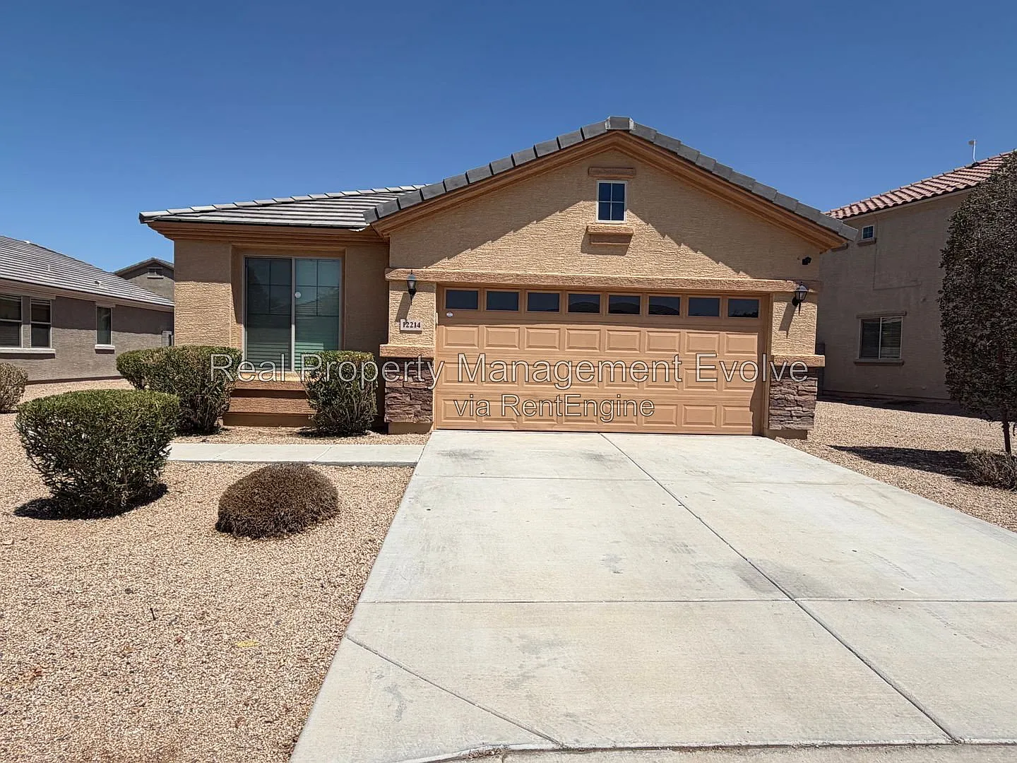 3 bed, 2.0 bath, 1581 sqft, $2,200 — Photo 1