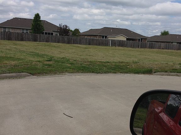 2nd image of Summit St