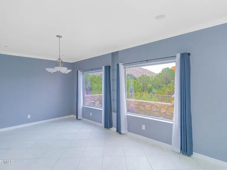 4744 Excalibur Dr — Photo 22