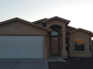 3257 Maple Point Dr, El Paso, TX 79938