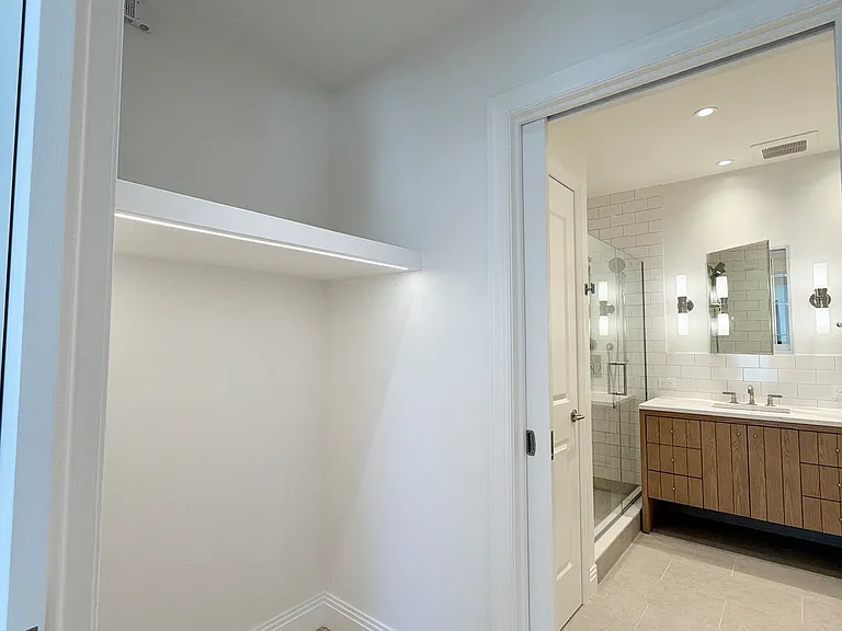 57 Christopher St #5B — Photo 32