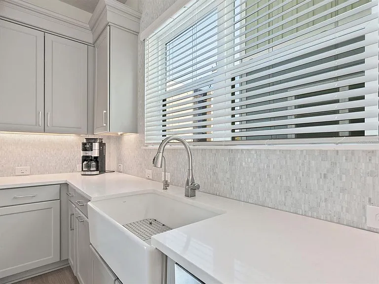 508 Laurel Park Dr — Photo 14