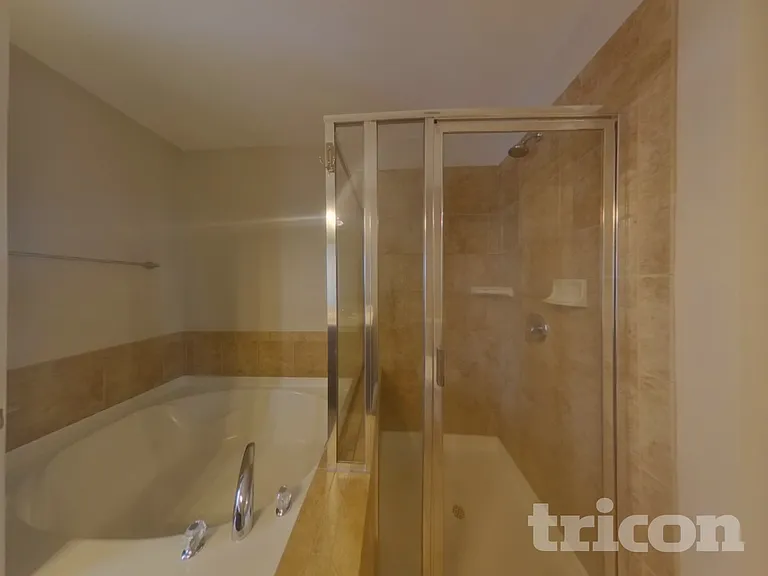 1048 Silverberry St — Photo 8