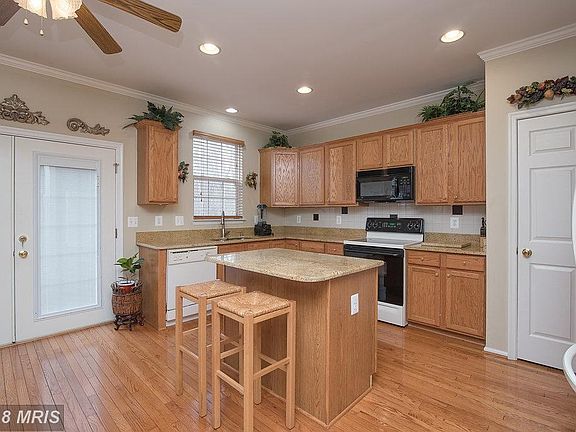 Kitchen with French door to deck