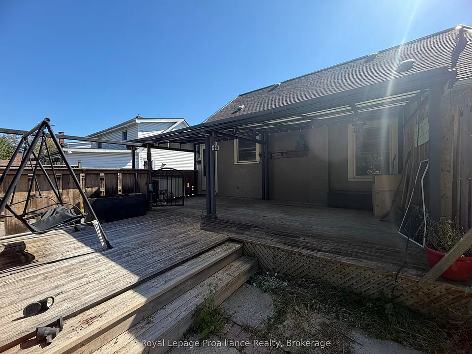 22 Parker St