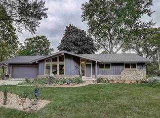 226 Frigate Dr, Madison, WI 53705