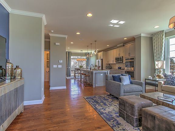 5th image of 2480 Huntleigh Ln #10.06