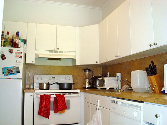 5th image of 1027 NW 1st Ave