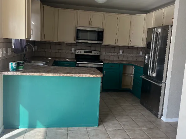 1404 Sunny Hill Dr, Cheyenne, WY 82001