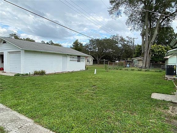 3rd image of 4434 Porpoise Dr