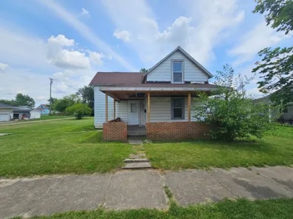 1009 E Paint St