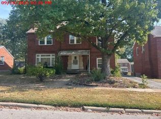 2836 Clearview Dr, Saint Louis, MO 63121