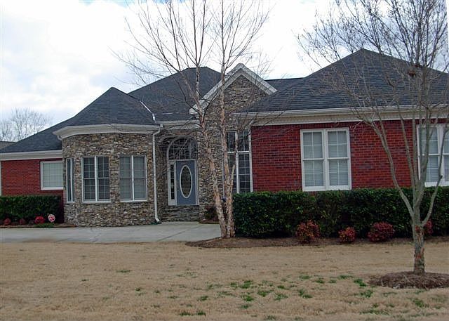 1st image of 4570 Cummings Cove Dr