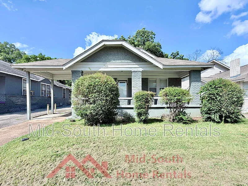 3 bed, 1.5 bath, 1494 sqft, $1,450 — Photo 2