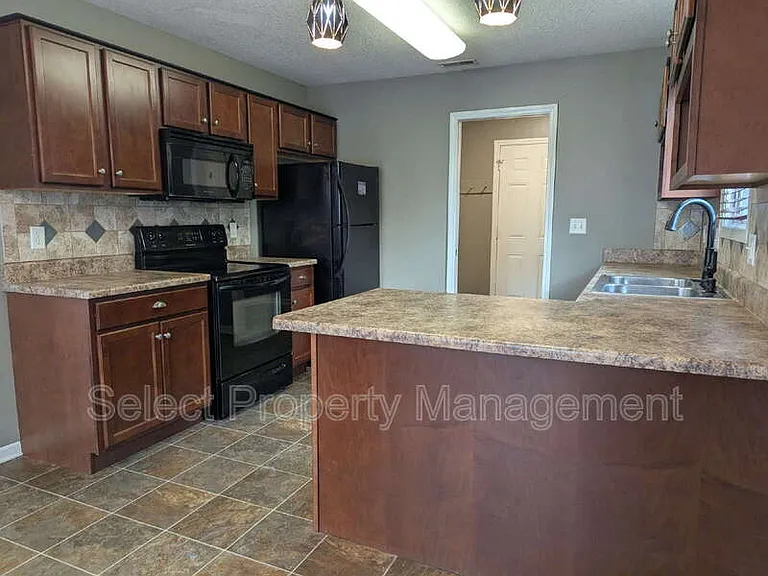 5201 Willman Ln — Photo 15